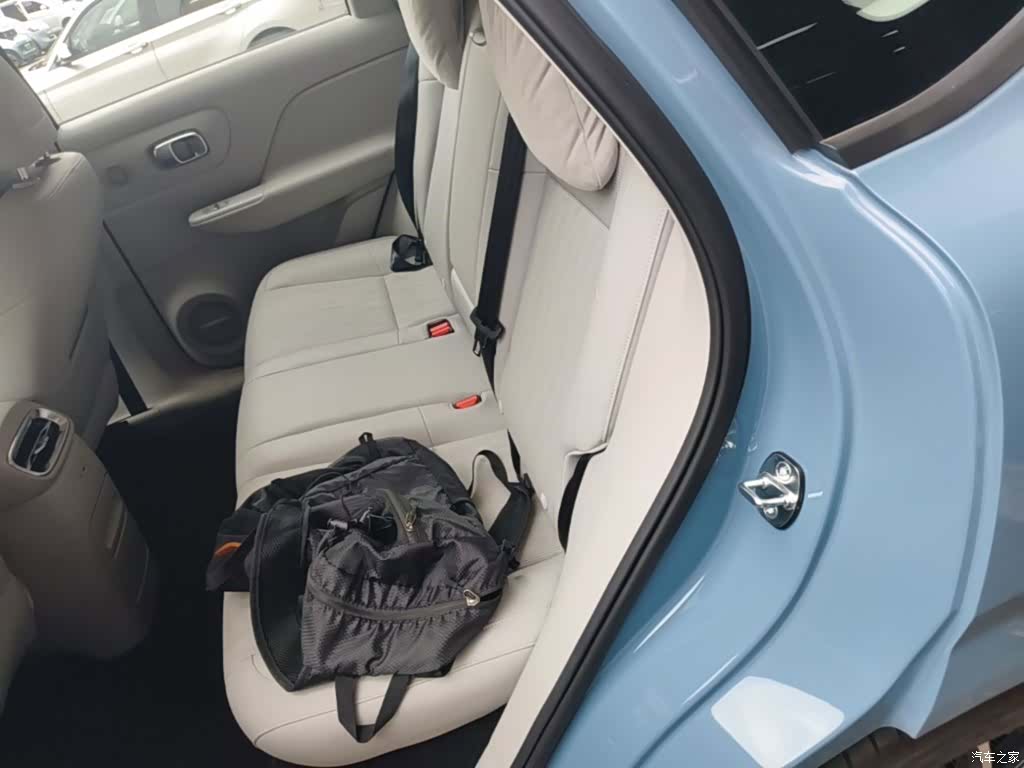 Leapmotor B10, 2025 17