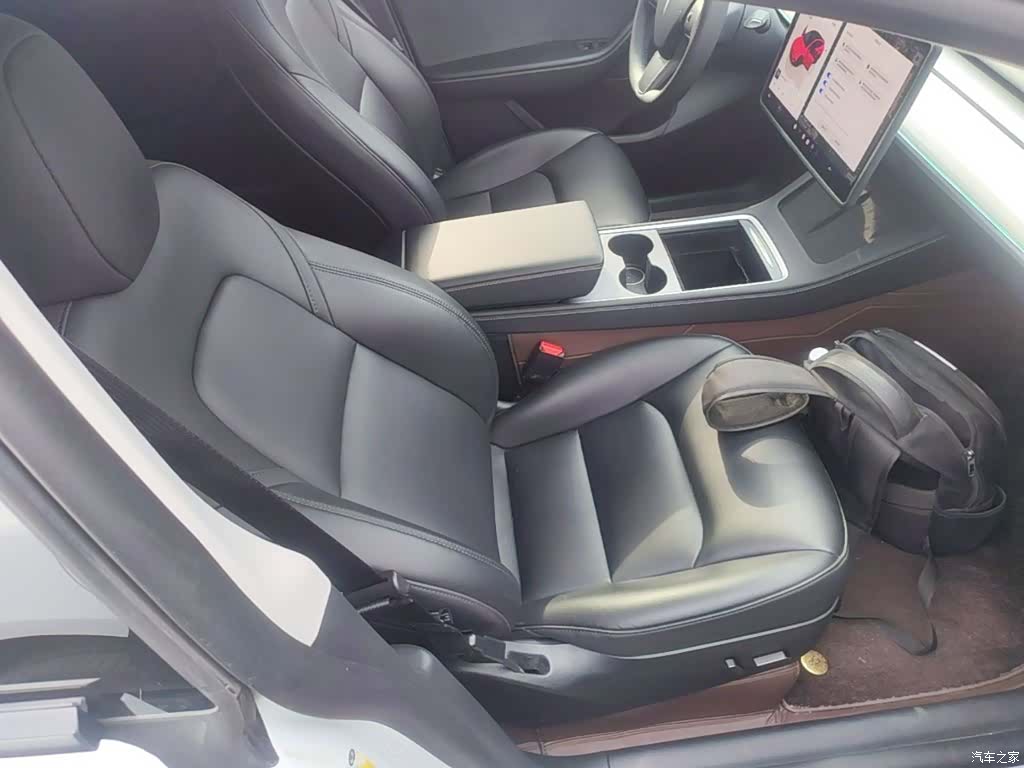Tesla Model Y, 2024 25