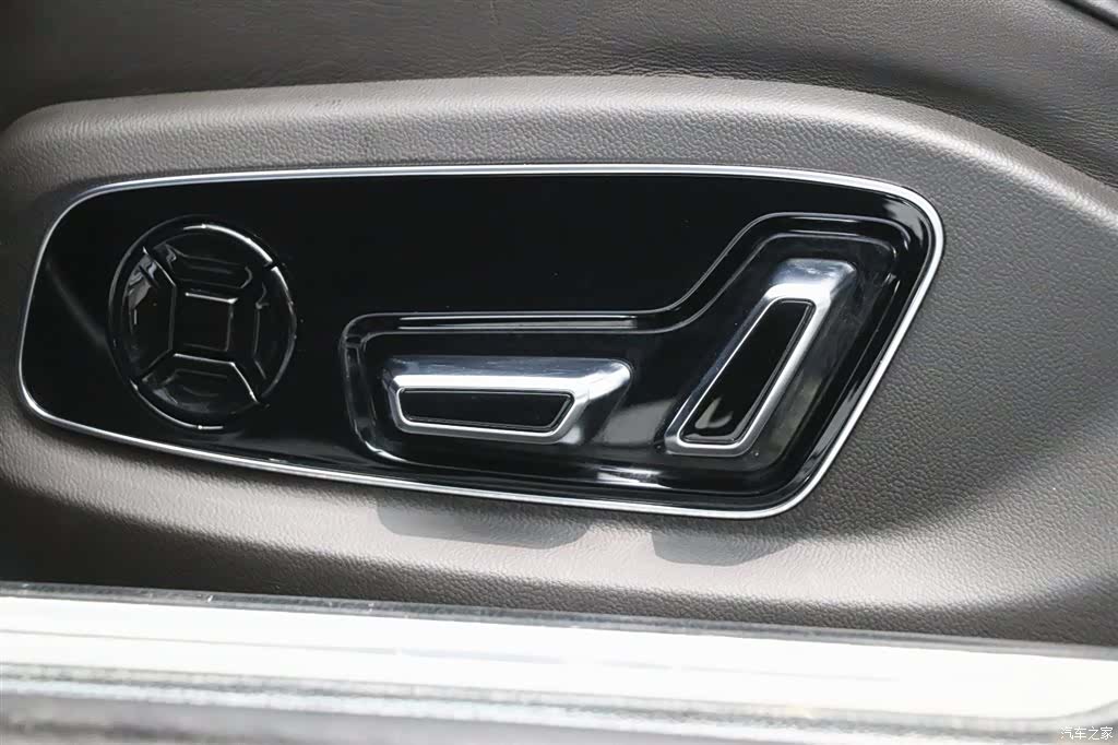 Audi A8L, 2022 12