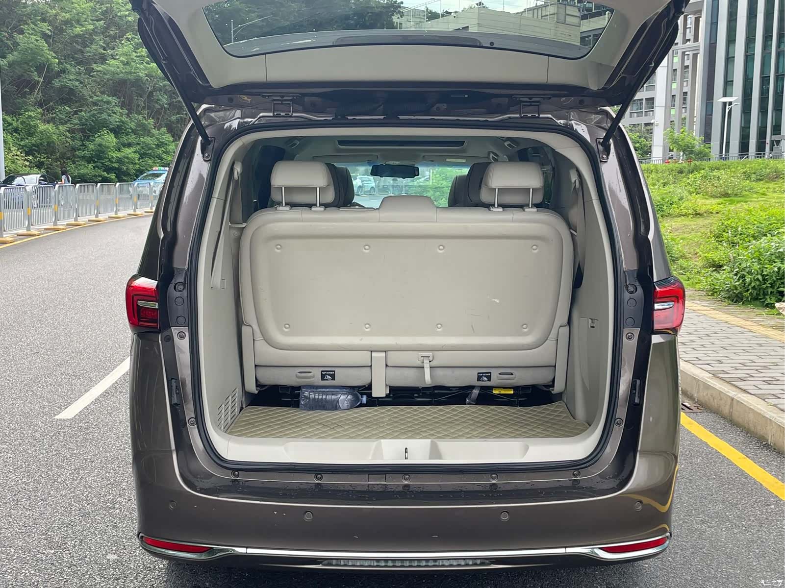 Buick GL8, 2021 18