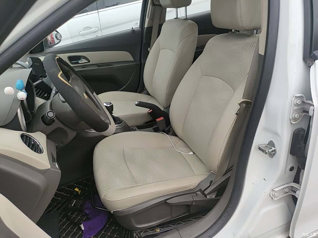 Chevrolet SE, 2016 15