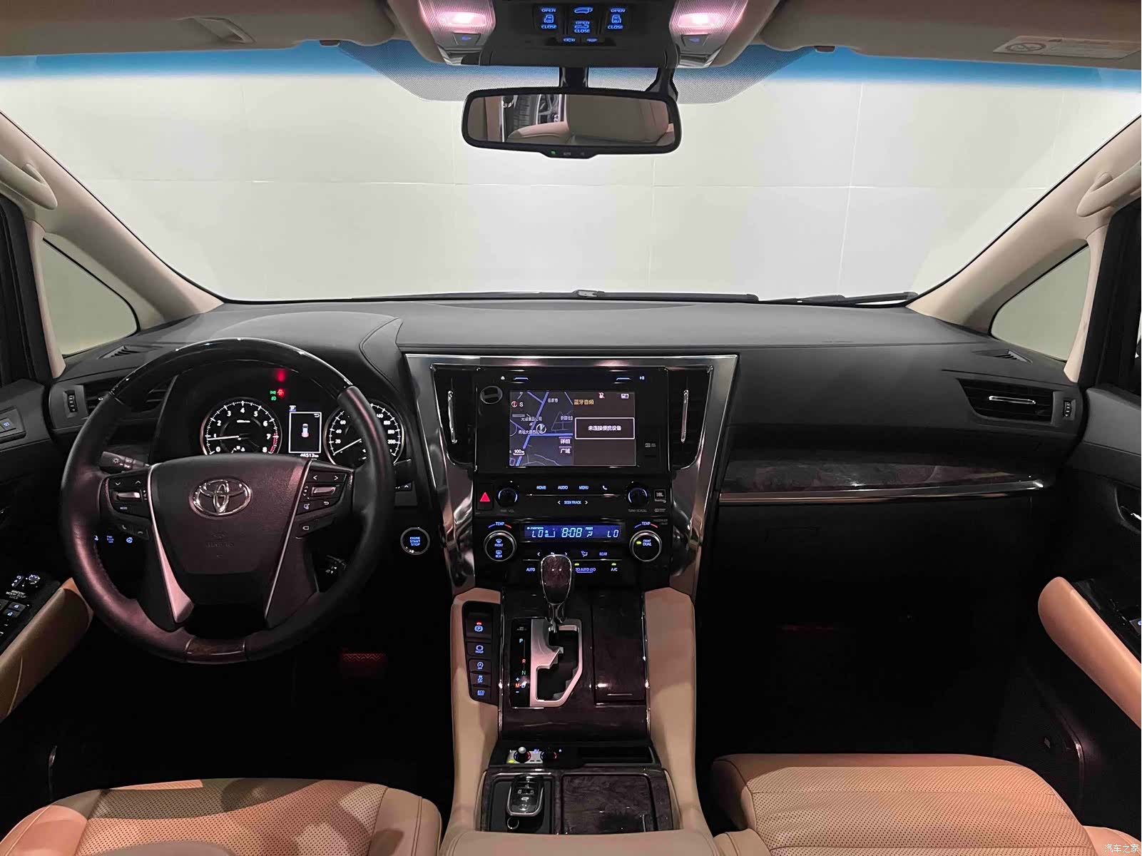 Toyota Alphard, 2018 33