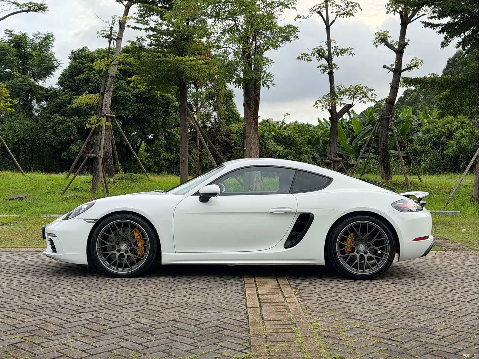 Porsche Cayman, 2018 7