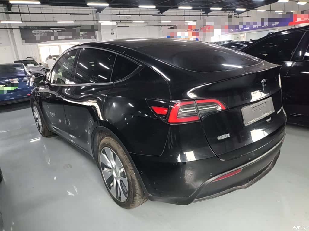 Tesla Model Y, 2022 23