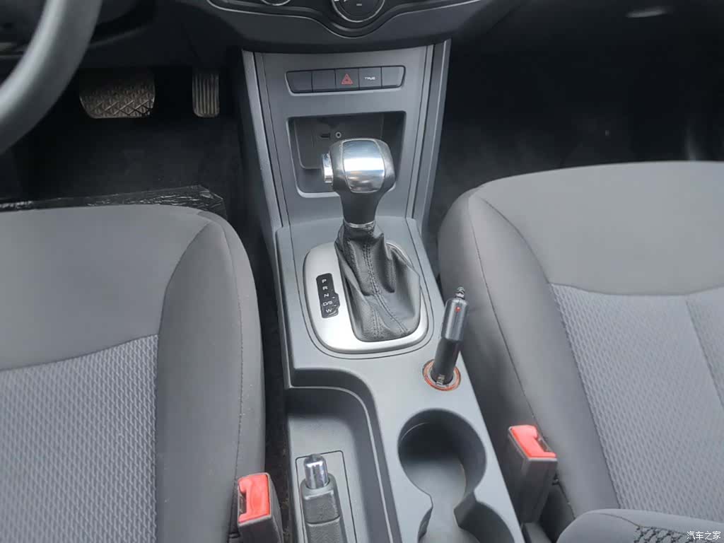 Roewe 350, 2016 14