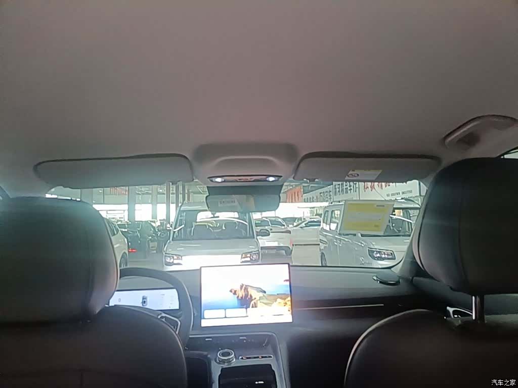 Geely Galaxy E5, 2026 14
