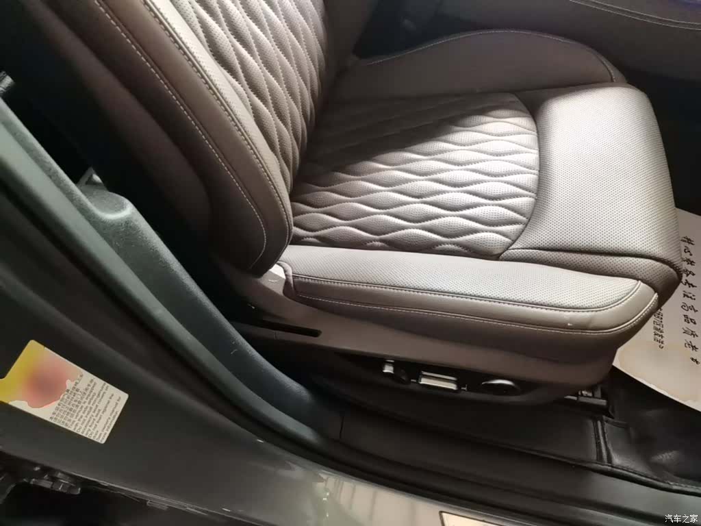BYD Han, 2022 25