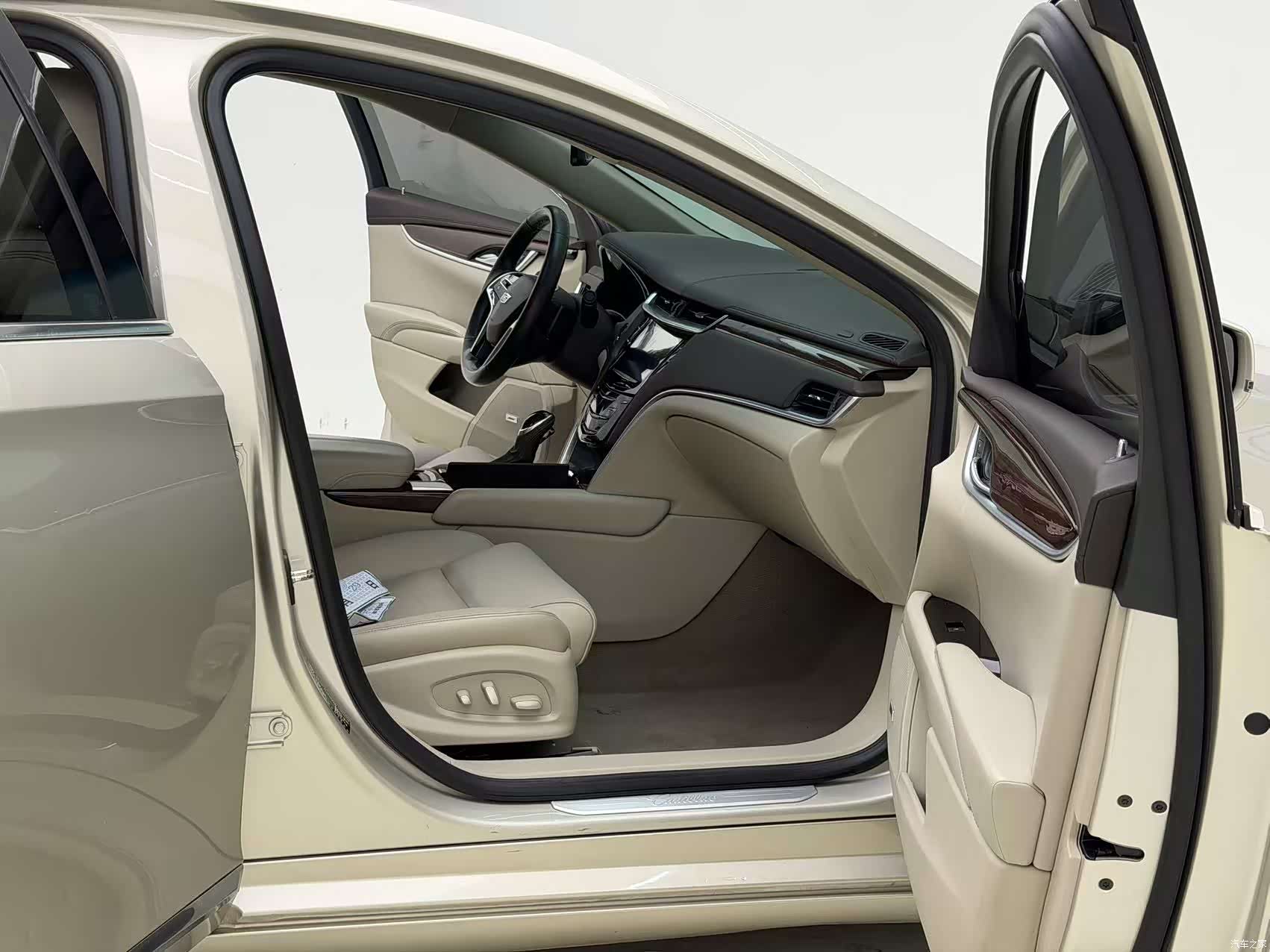 Cadillac XTS, 2016 12