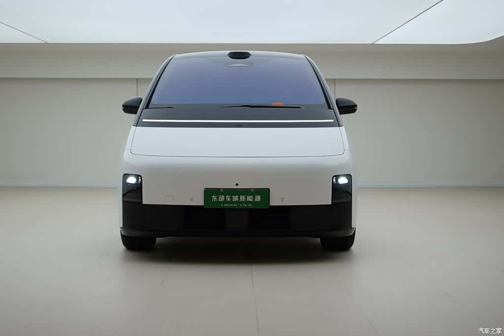 Li Auto MEGA, 2025 2