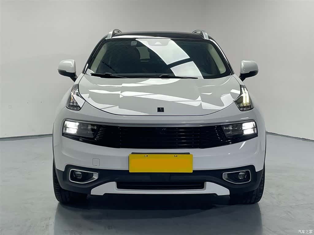 Lynk & Co 01, 2019 все фото