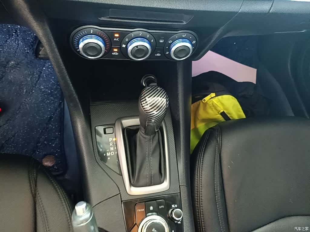 Mazda Mazda3, 2017 10