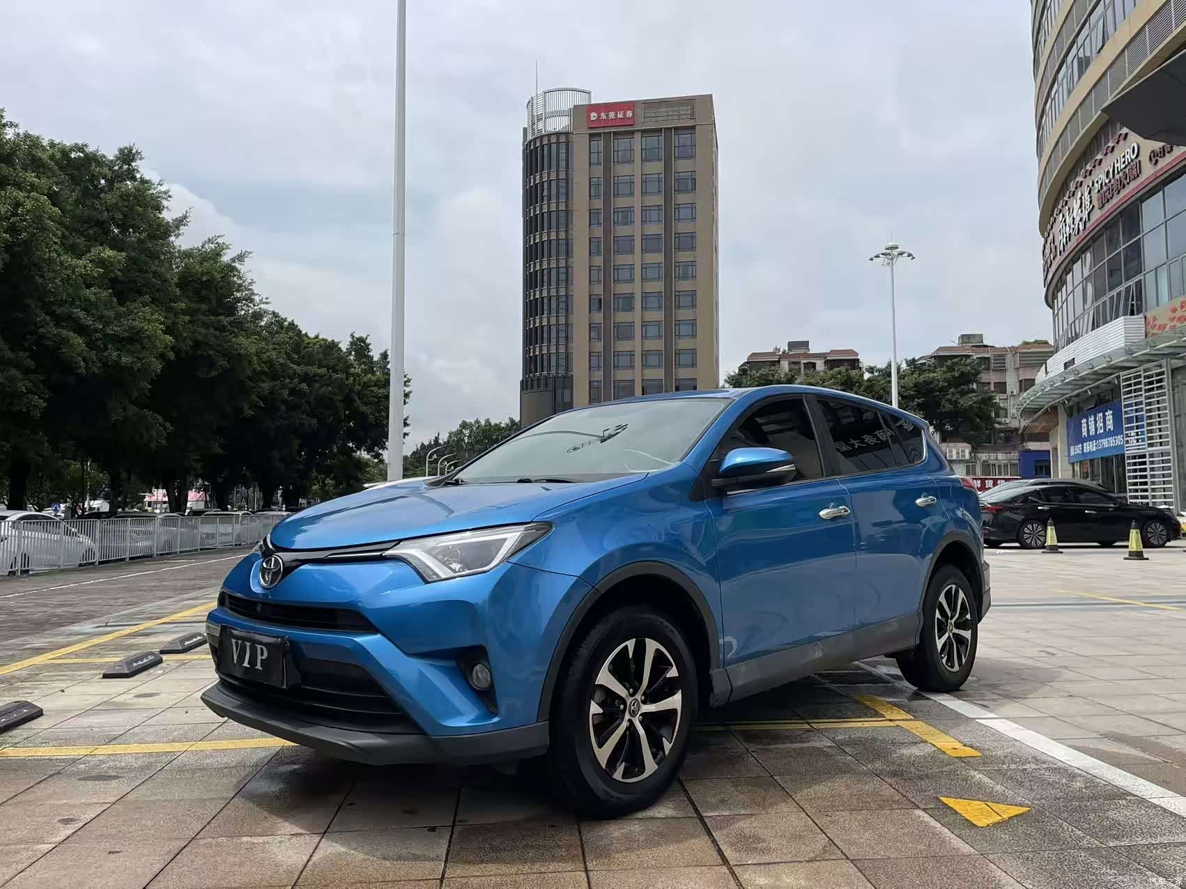 Toyota RAV4, 2017 3
