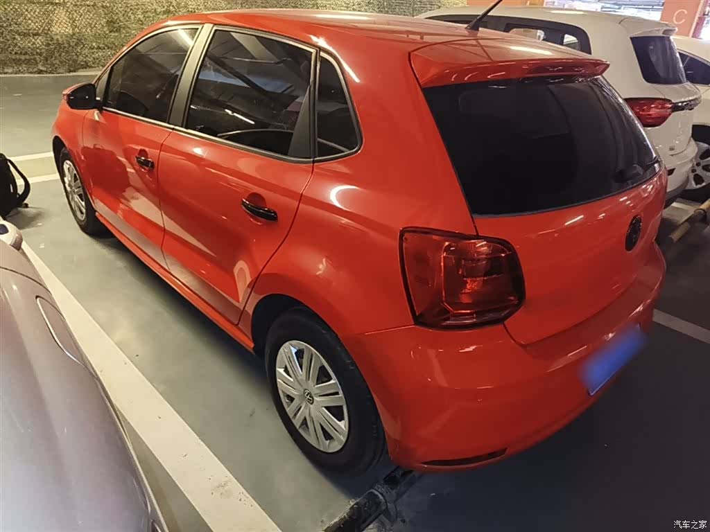 Volkswagen Polo, 2016 все фото