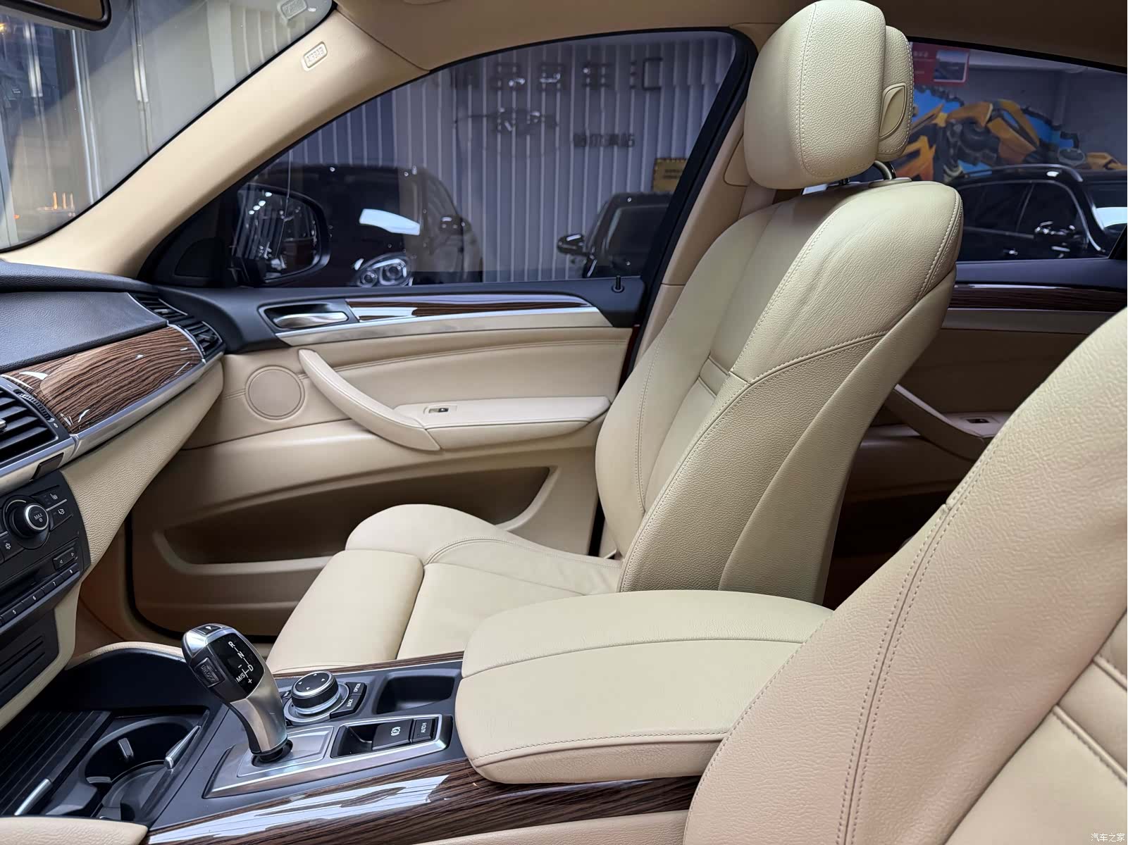 BMW X6, 2012 11