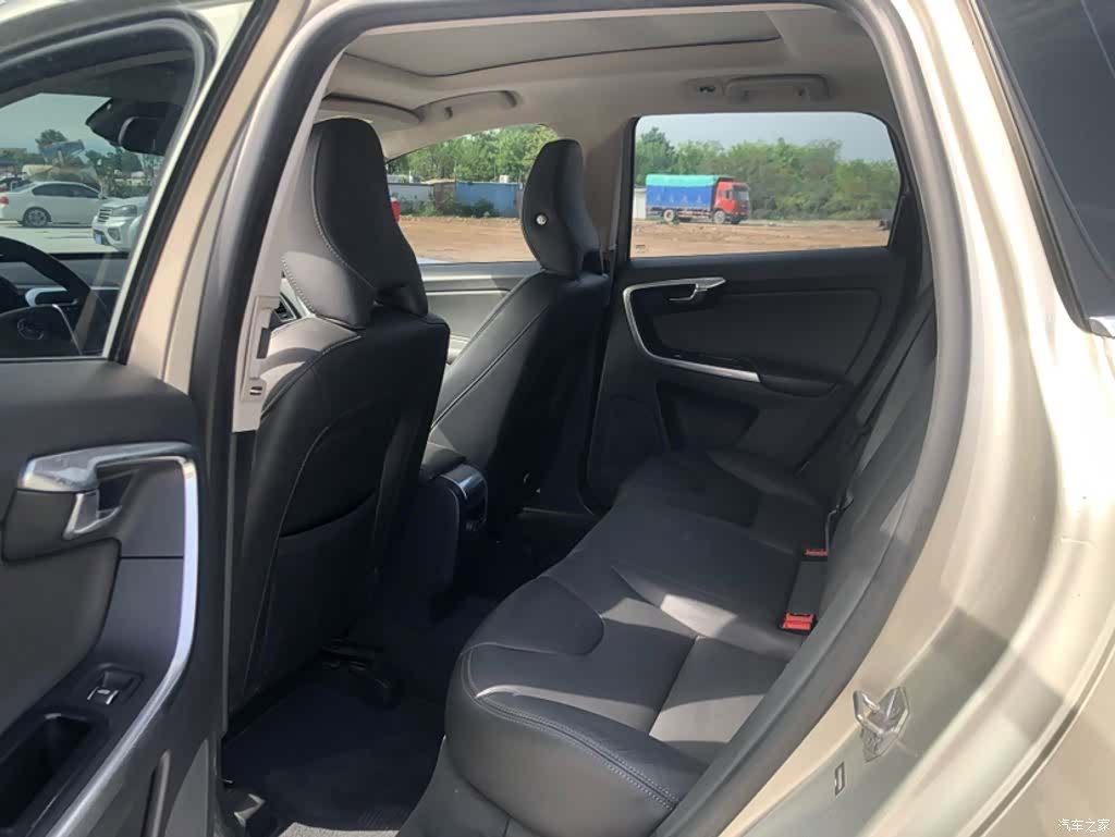 Volvo XC60, 2017 22
