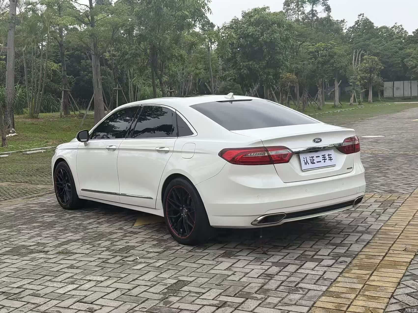 Ford Taurus, 2017 12