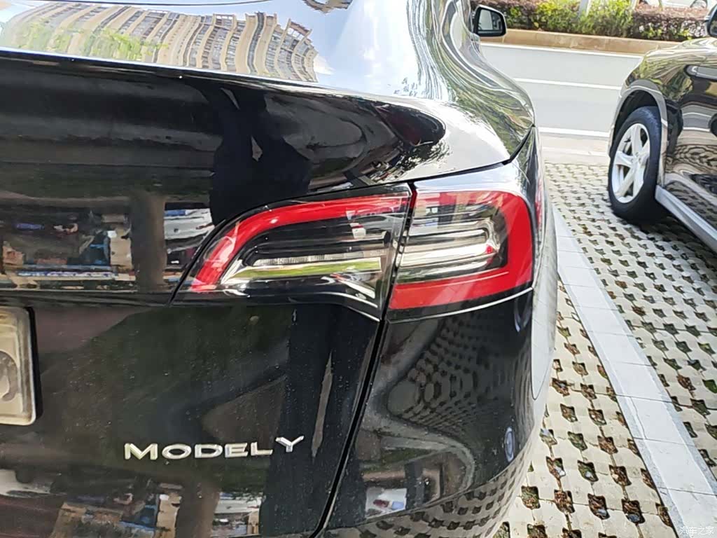 Tesla Model Y, 2021 24