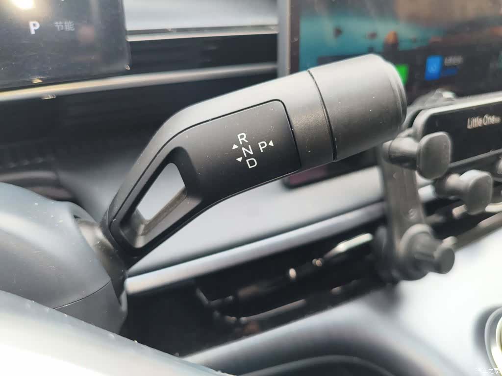 Geely Galaxy E5, 2025 7