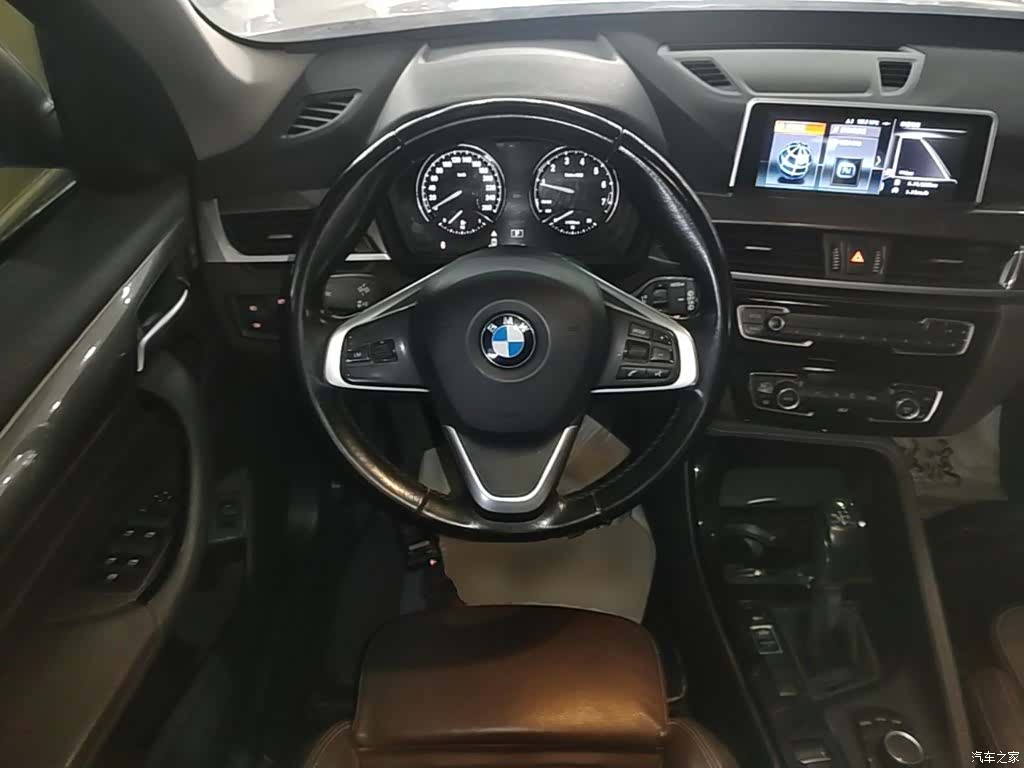BMW X1, 2018 11