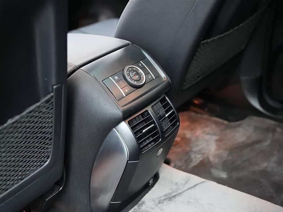 Mercedes-Benz R-class