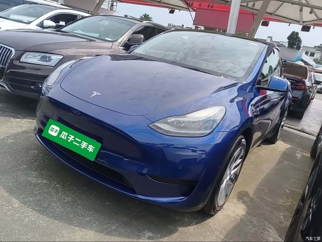 Tesla Model Y, 2022 2