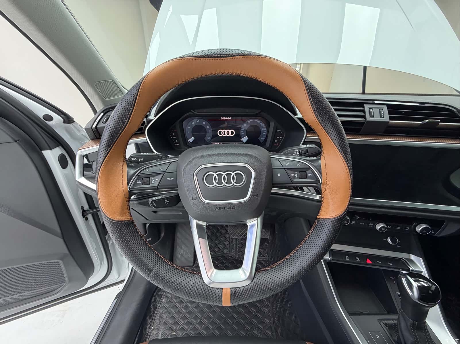 Audi Q3, 2021 10