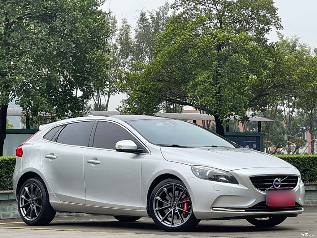Volvo V40, 2016 24