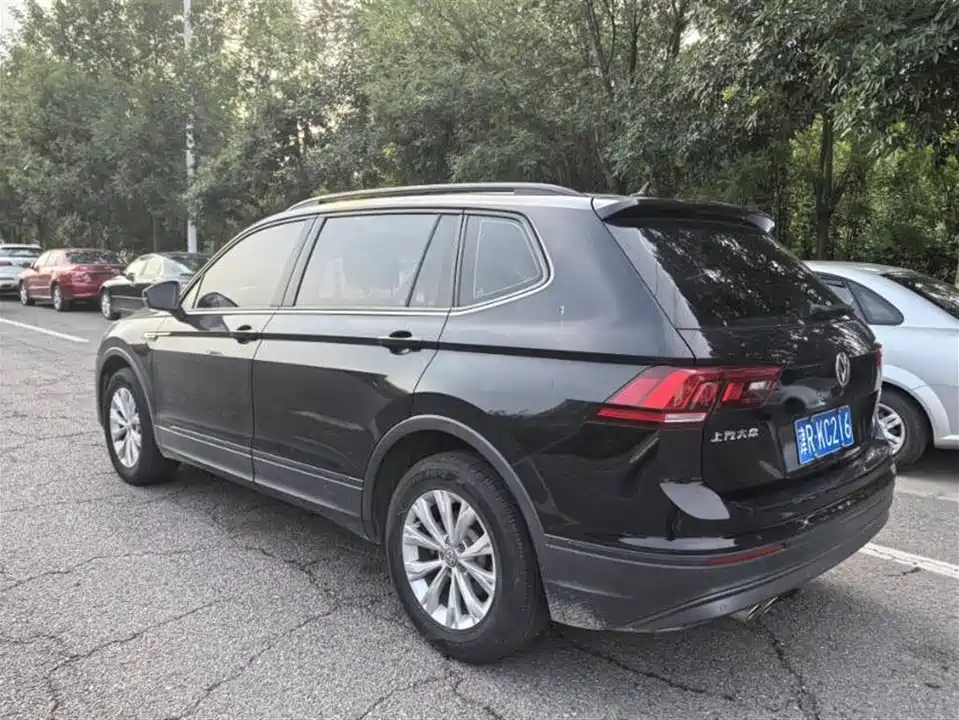 Volkswagen Tiguan L