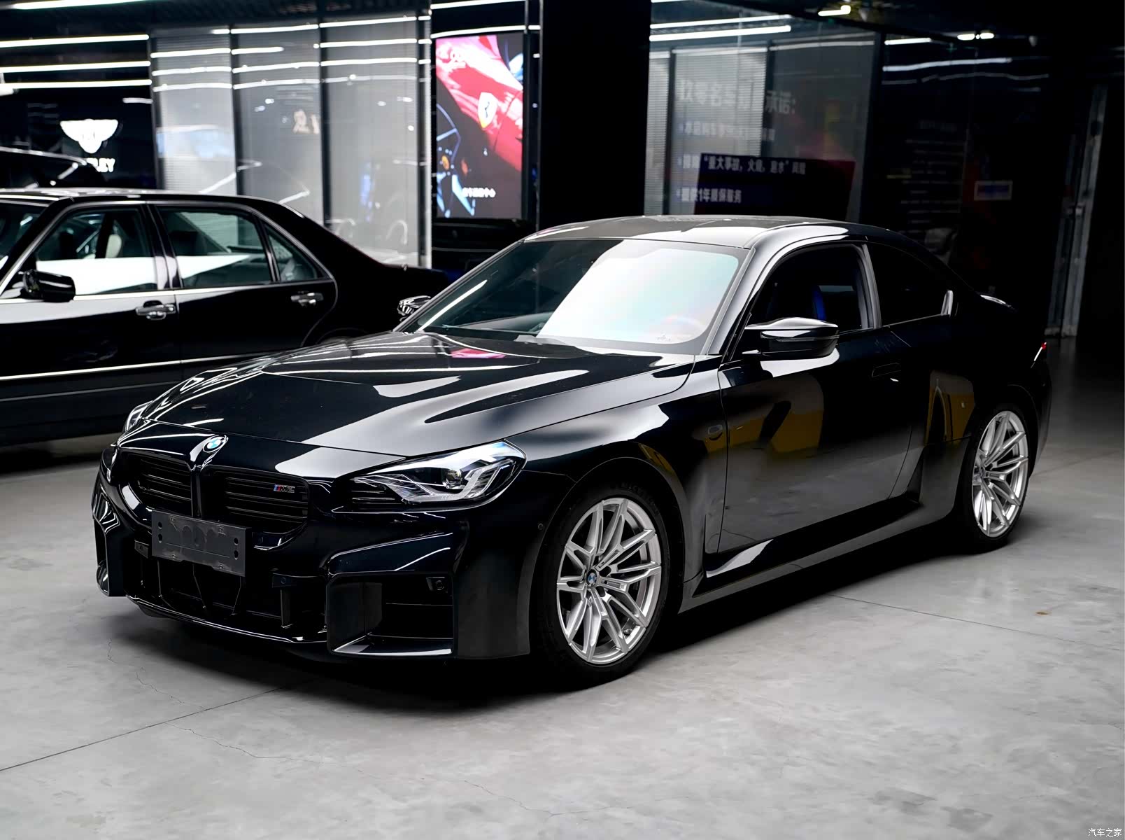 BMW M2, 2025 1