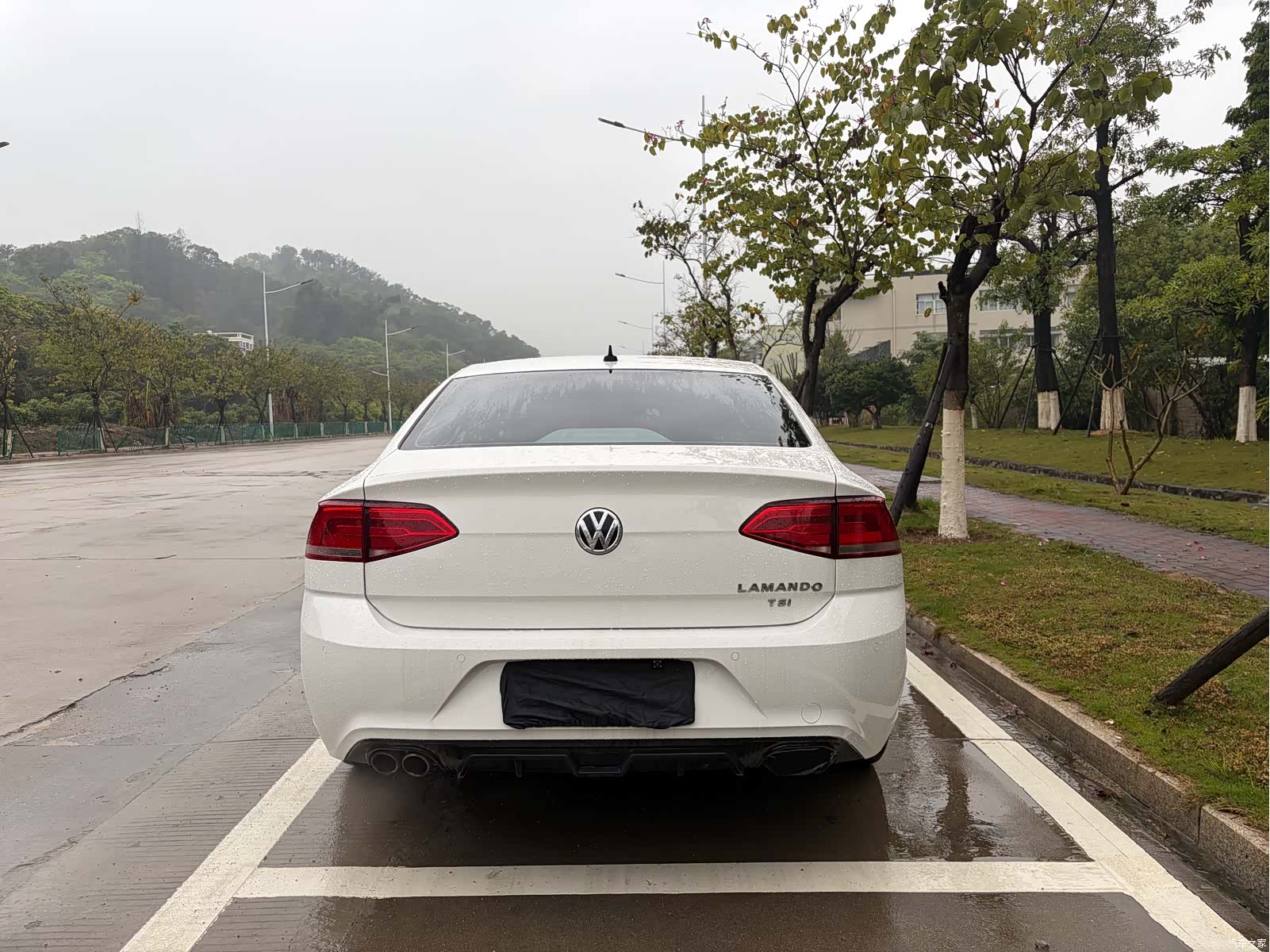 Volkswagen Lamando, 2016 11