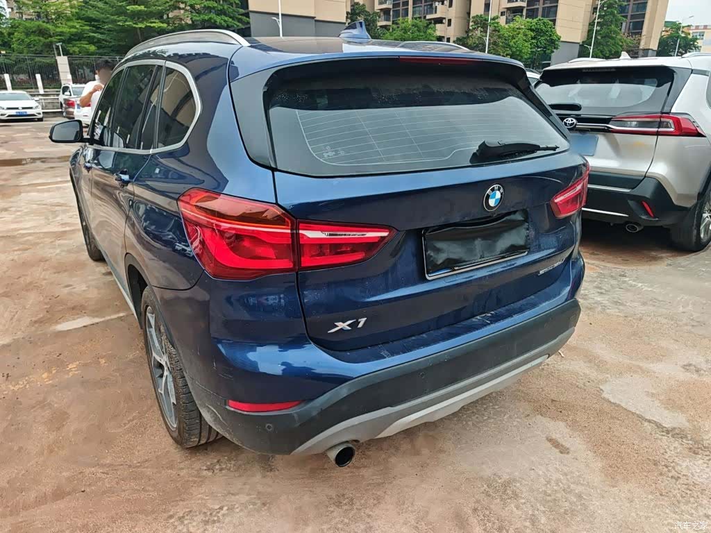 BMW X1, 2018 все фото