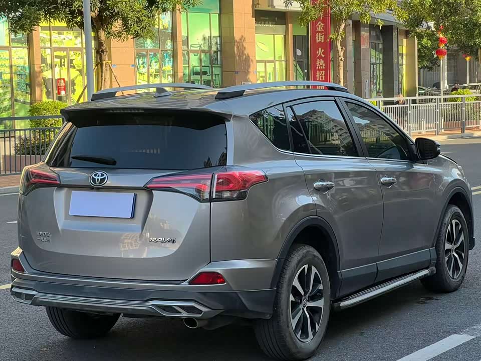 Toyota RAV4 Rongfang