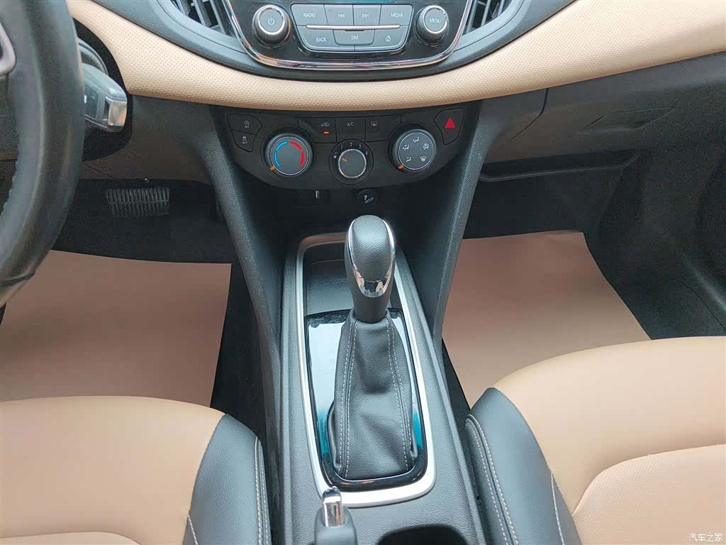 Chevrolet 320, 2022 14