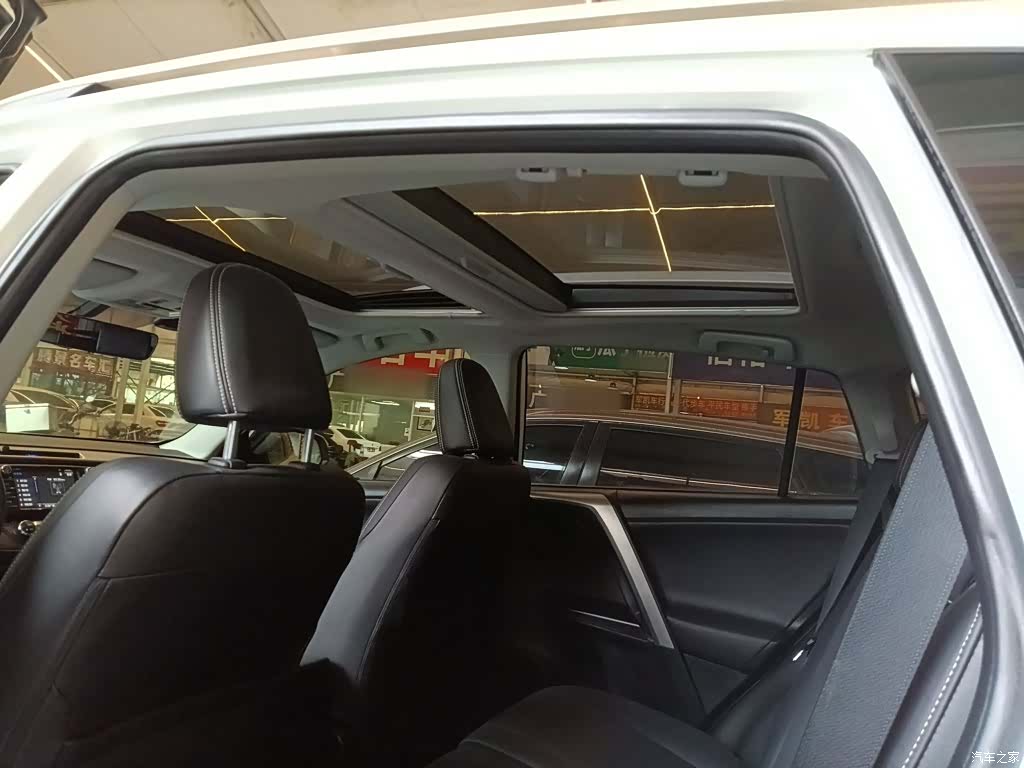 Toyota RAV4, 2016 17