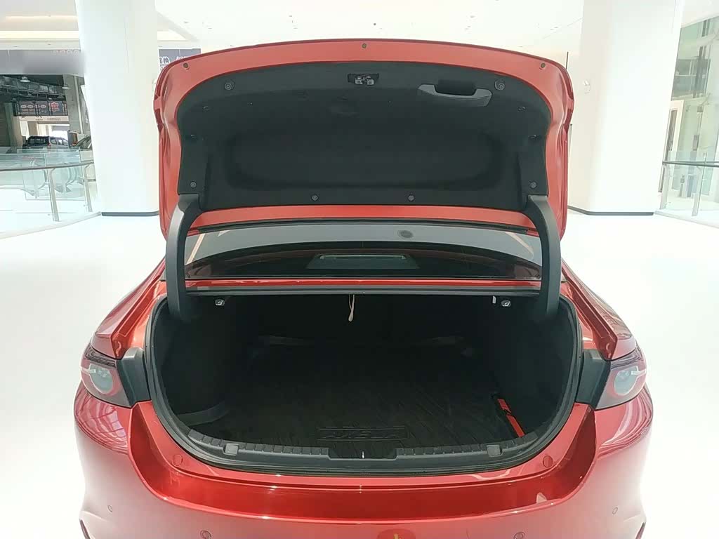 Mazda Mazda3, 2021 19