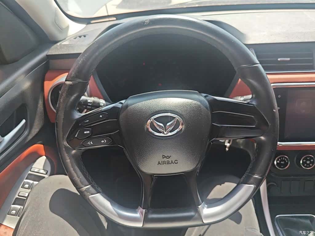 BAIC S3, 2017 11