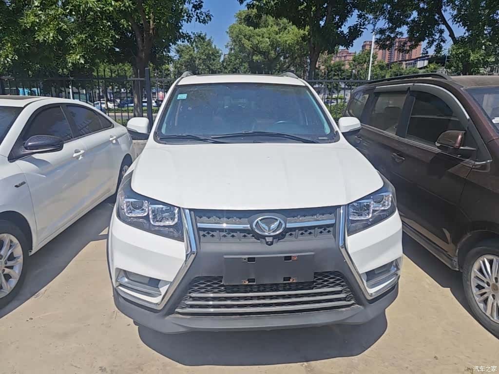 BAIC S3, 2017 3