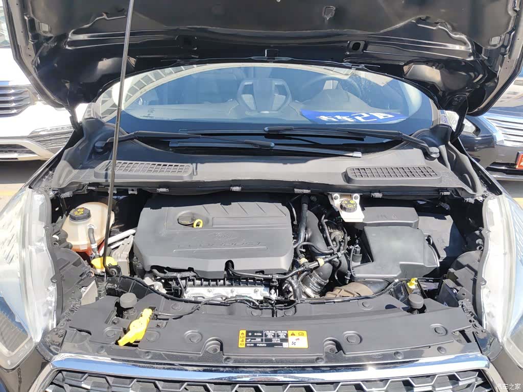 Ford Kuga, 2019 16