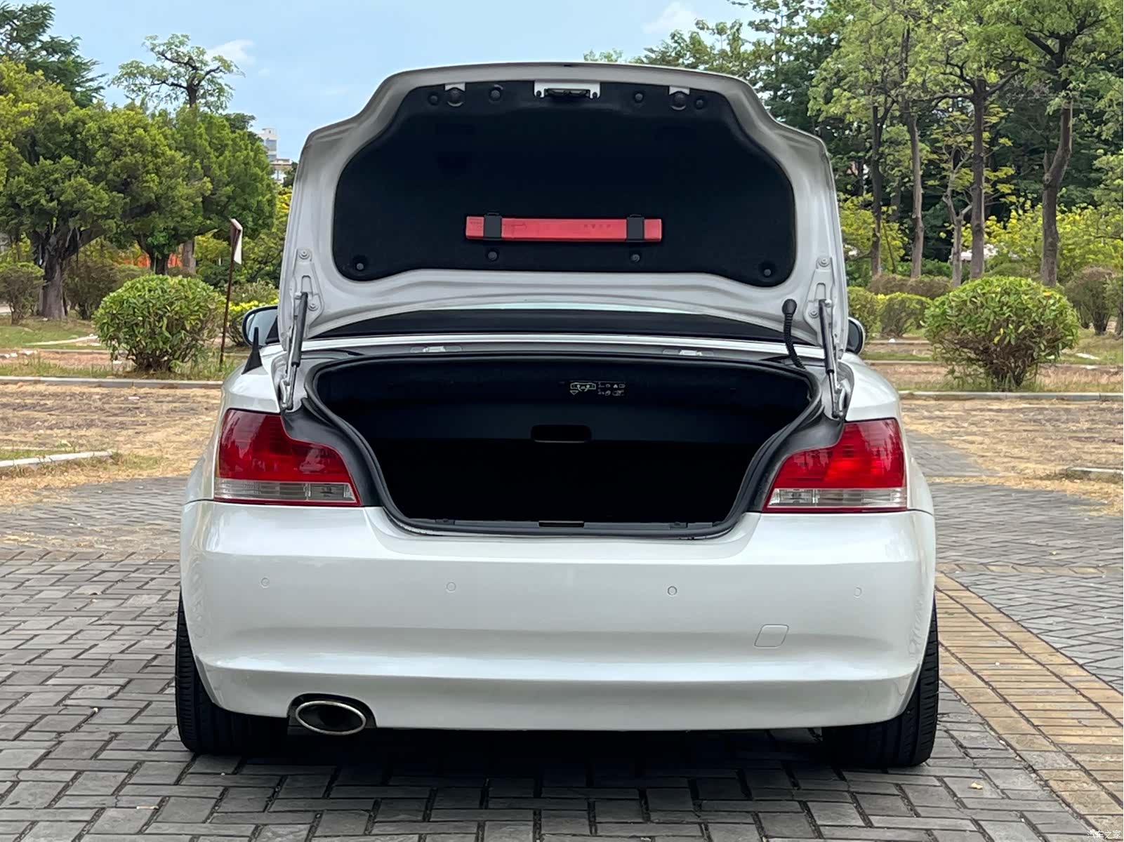 BMW 1 Series, 2011 22