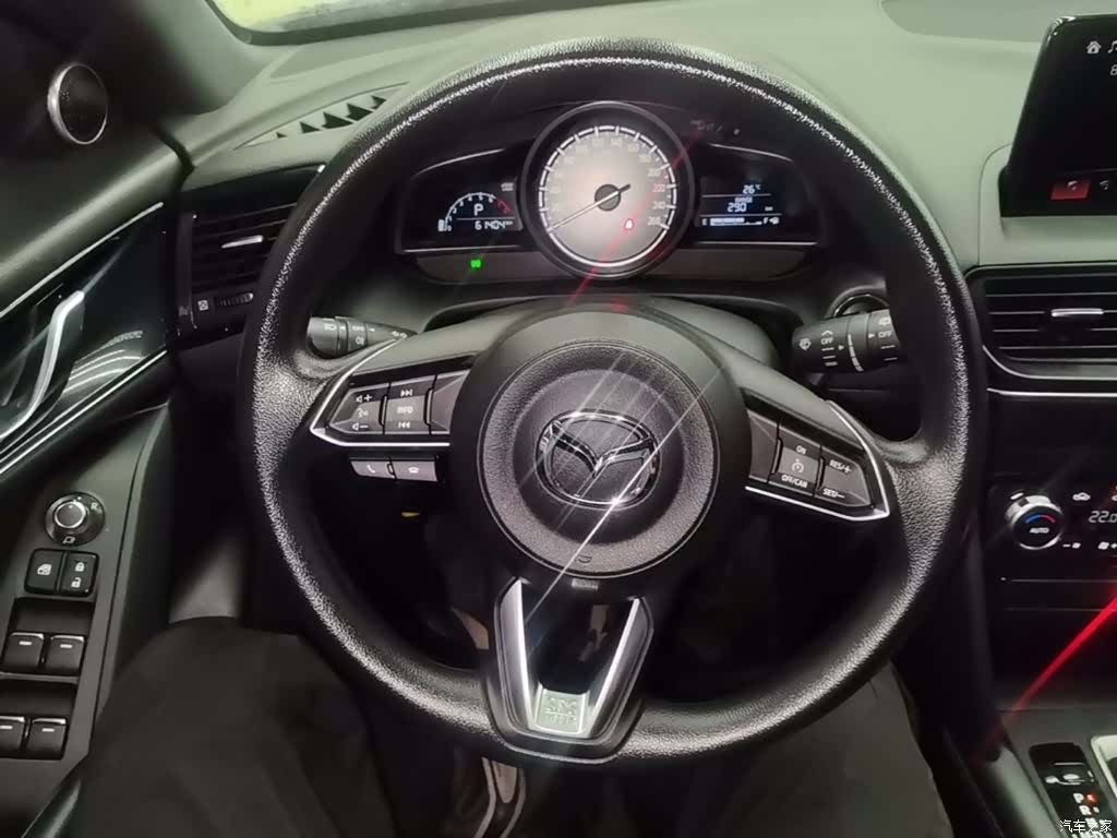 Mazda CX-4, 2021 3