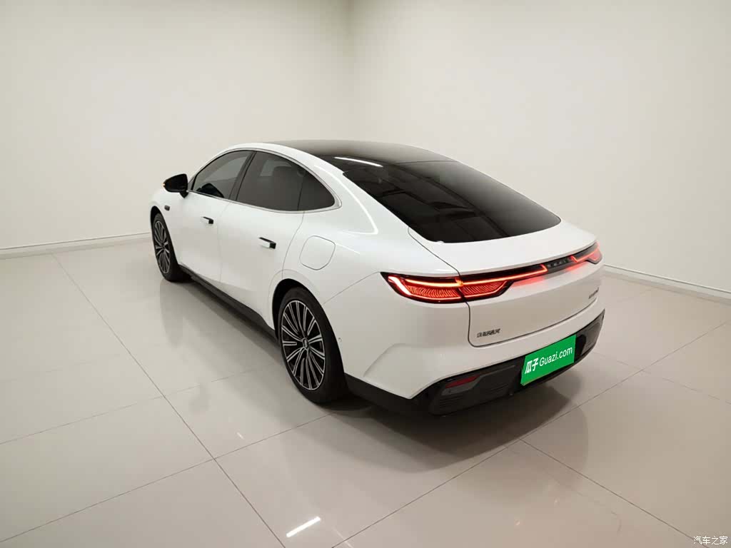 Geely 8, 2025 23