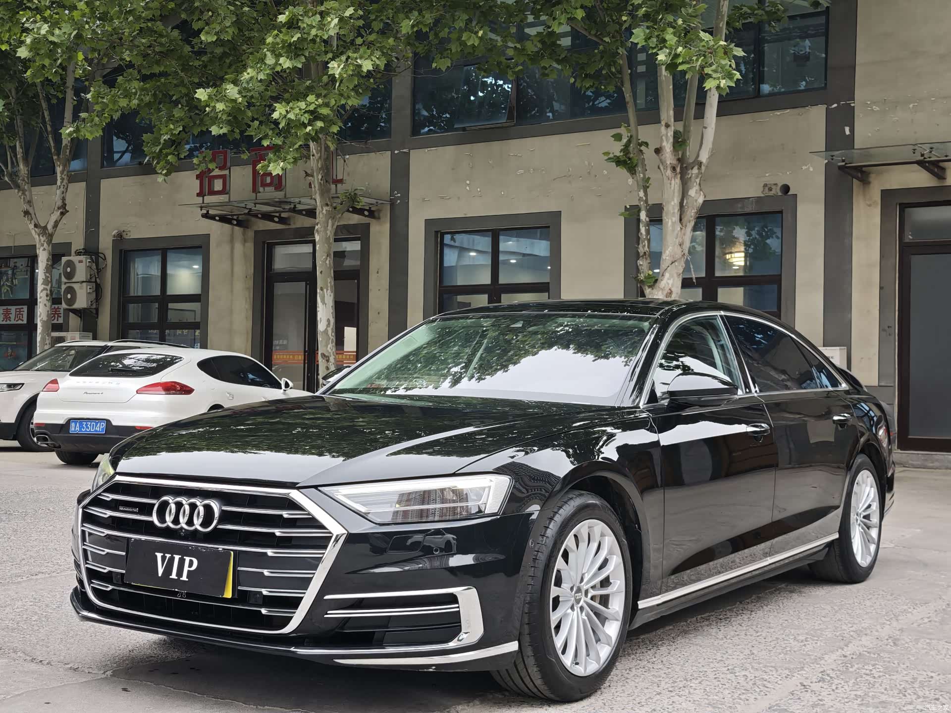 Audi A8L, 2018 1