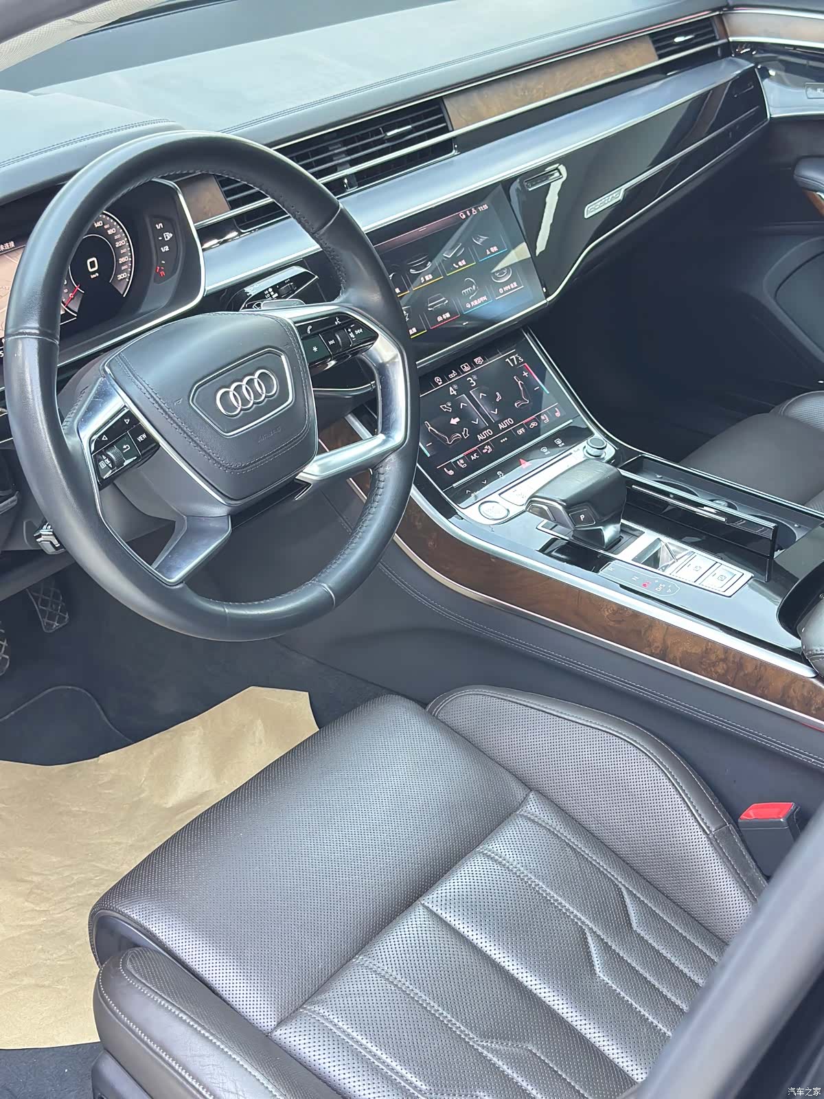 Audi A8L, 2020 7