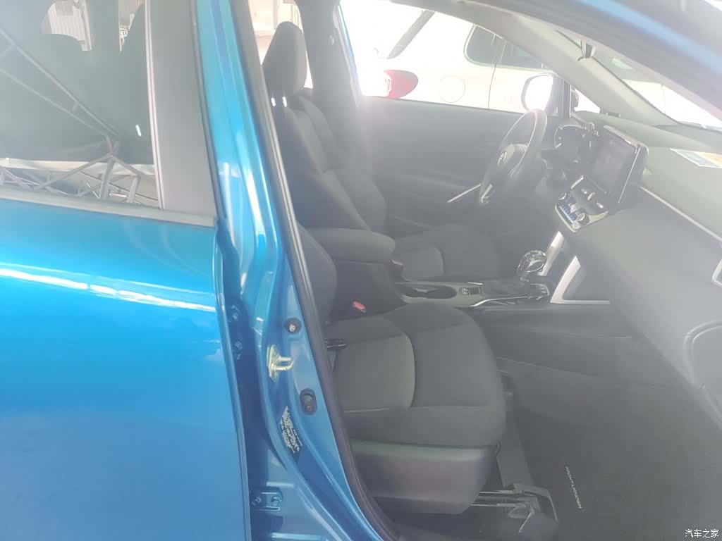 Toyota Frontlander, 2022 19