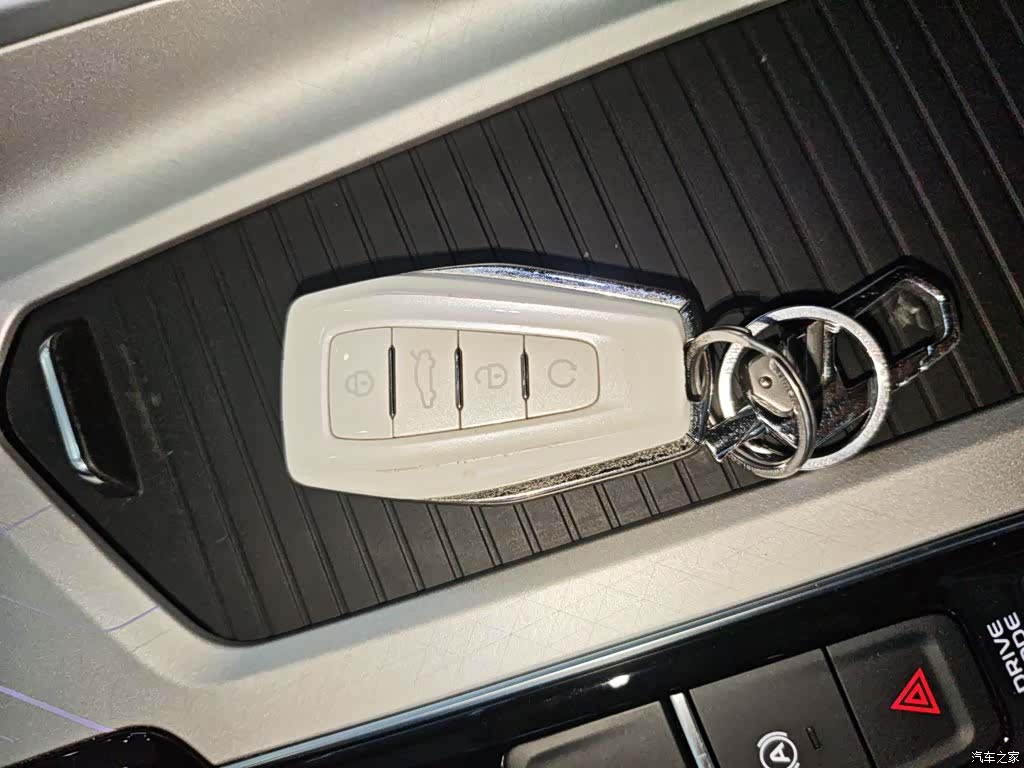 Geely Preface, 2025 17