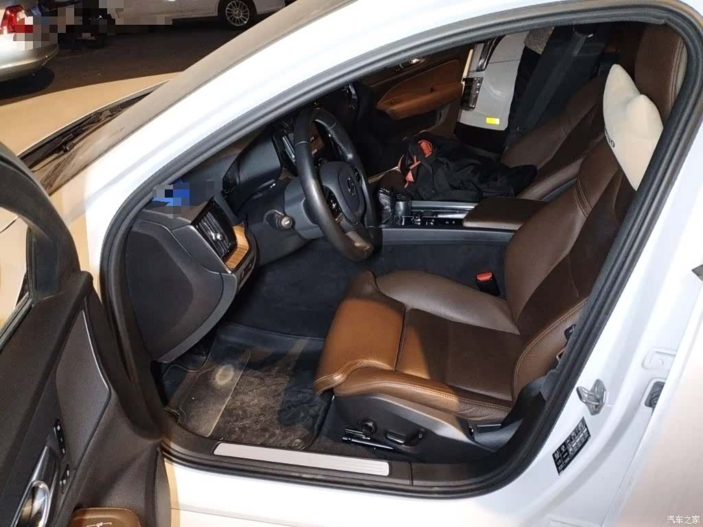 Volvo S60, 2021 14