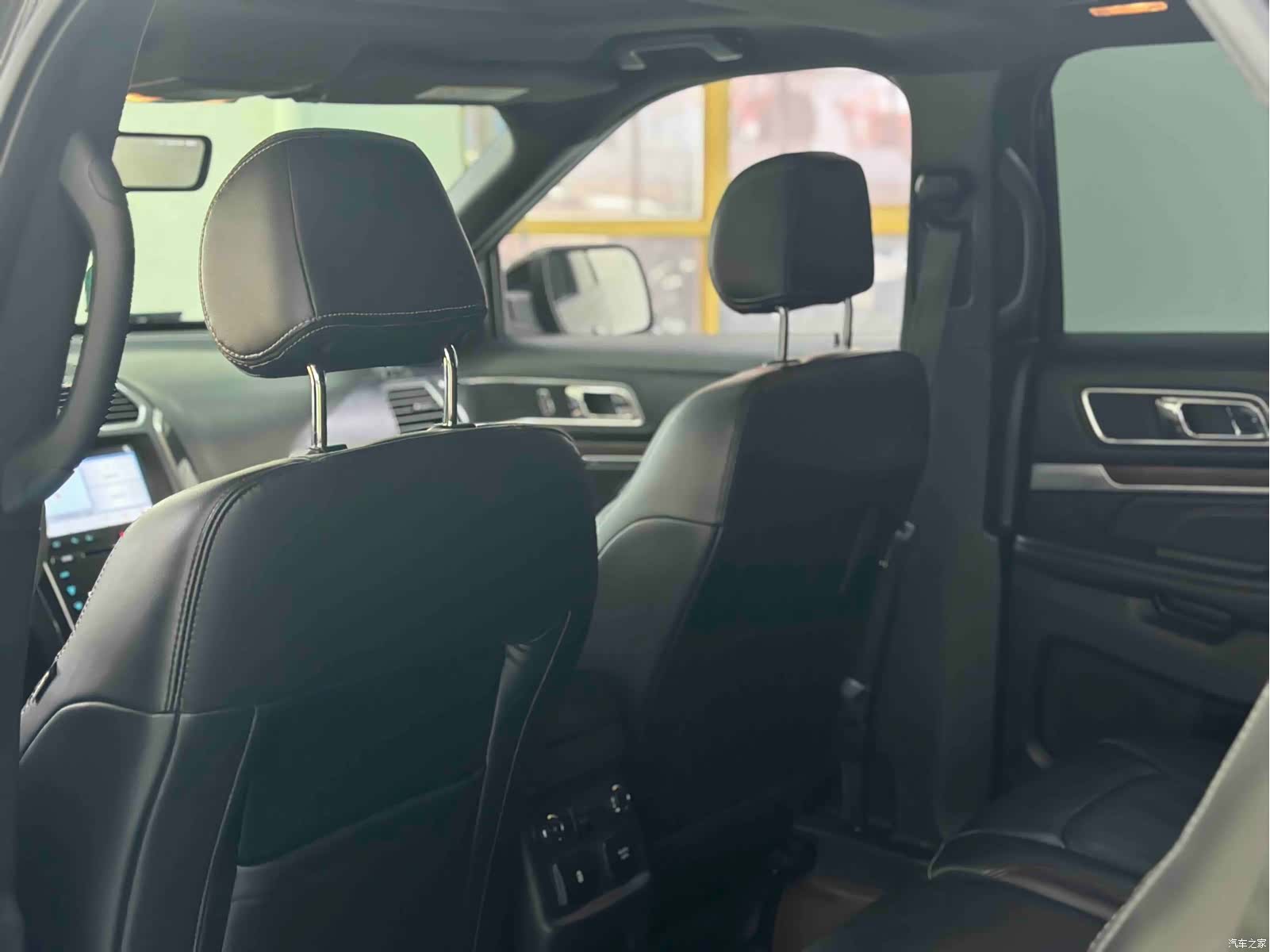 Ford Explorer, 2017 12