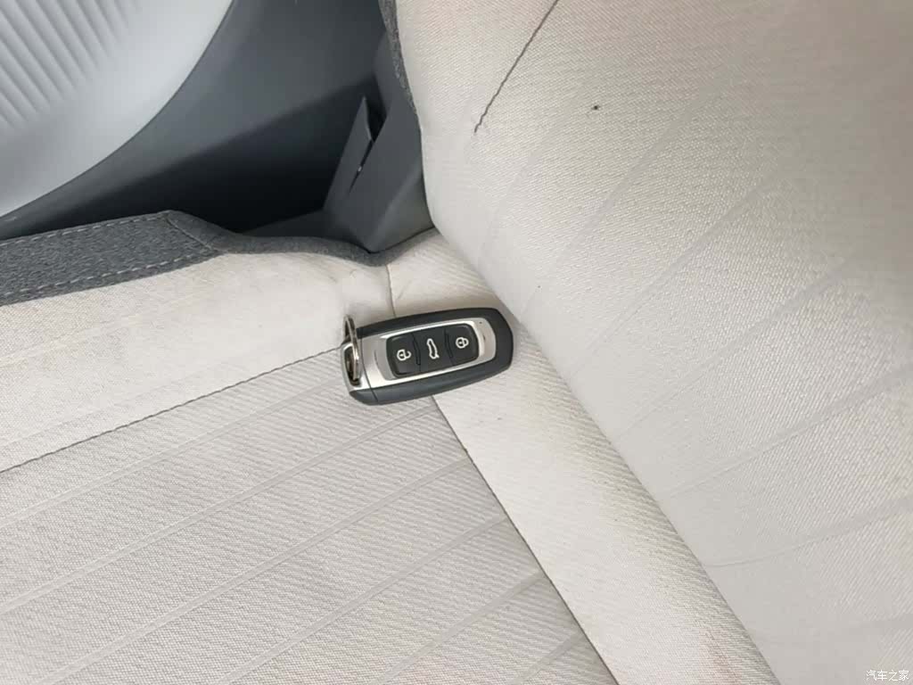 Geely Panda, 2025 9