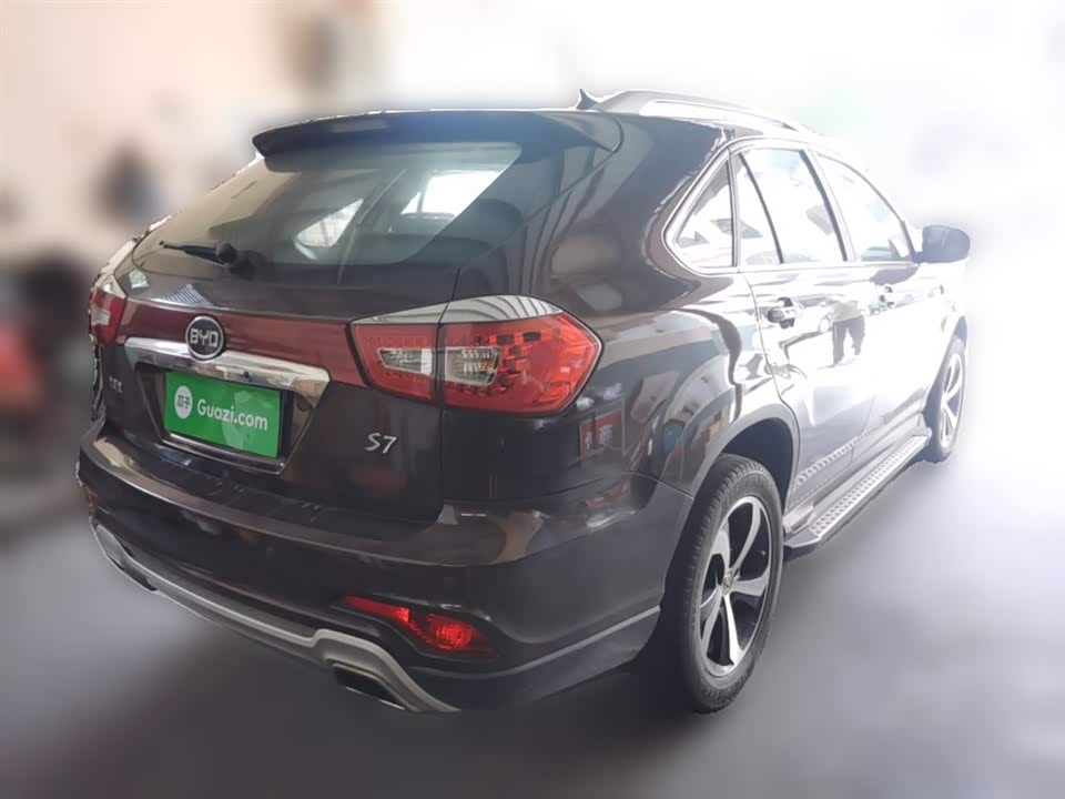 BYD S7