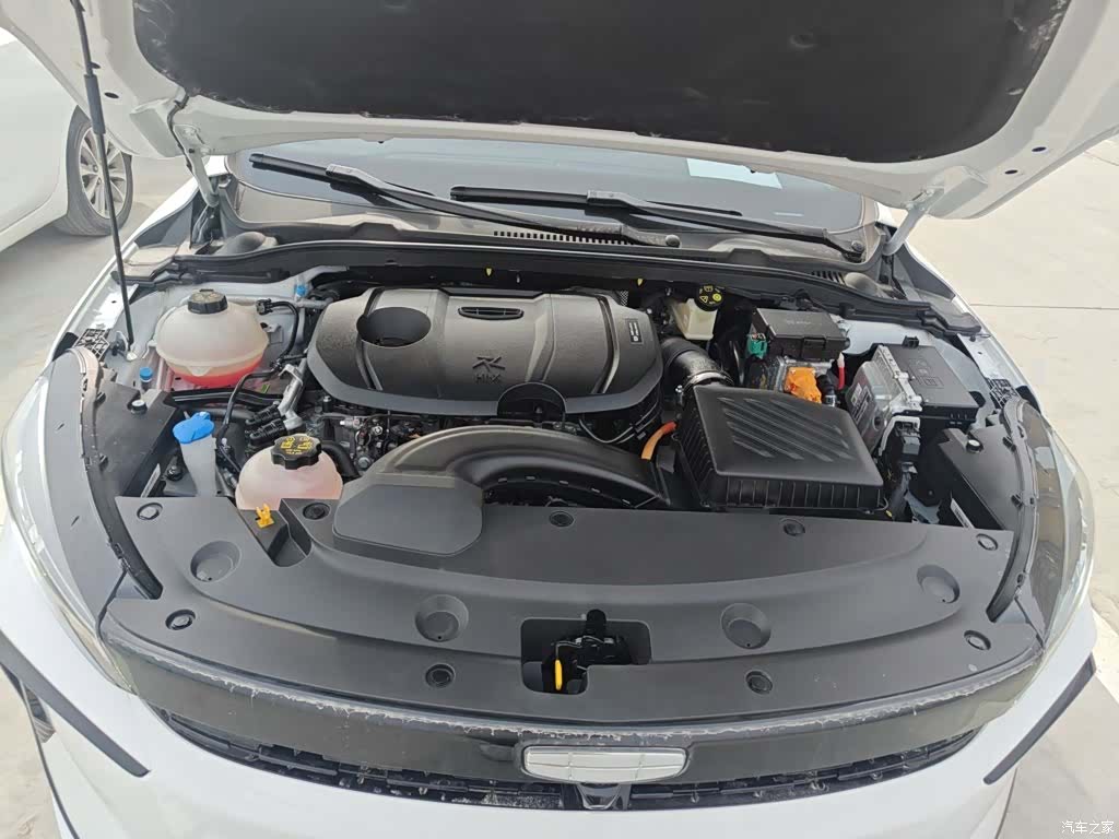 Geely Emgrand, 2024 20
